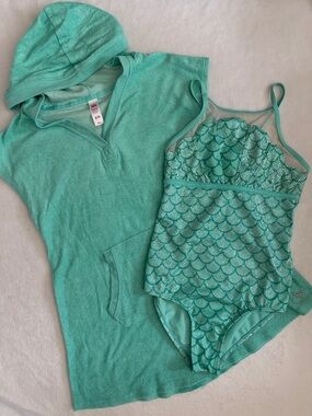 Justice | Mermaid Scale Print One Piece Swimsuit & Hooded Coverup Set (8)